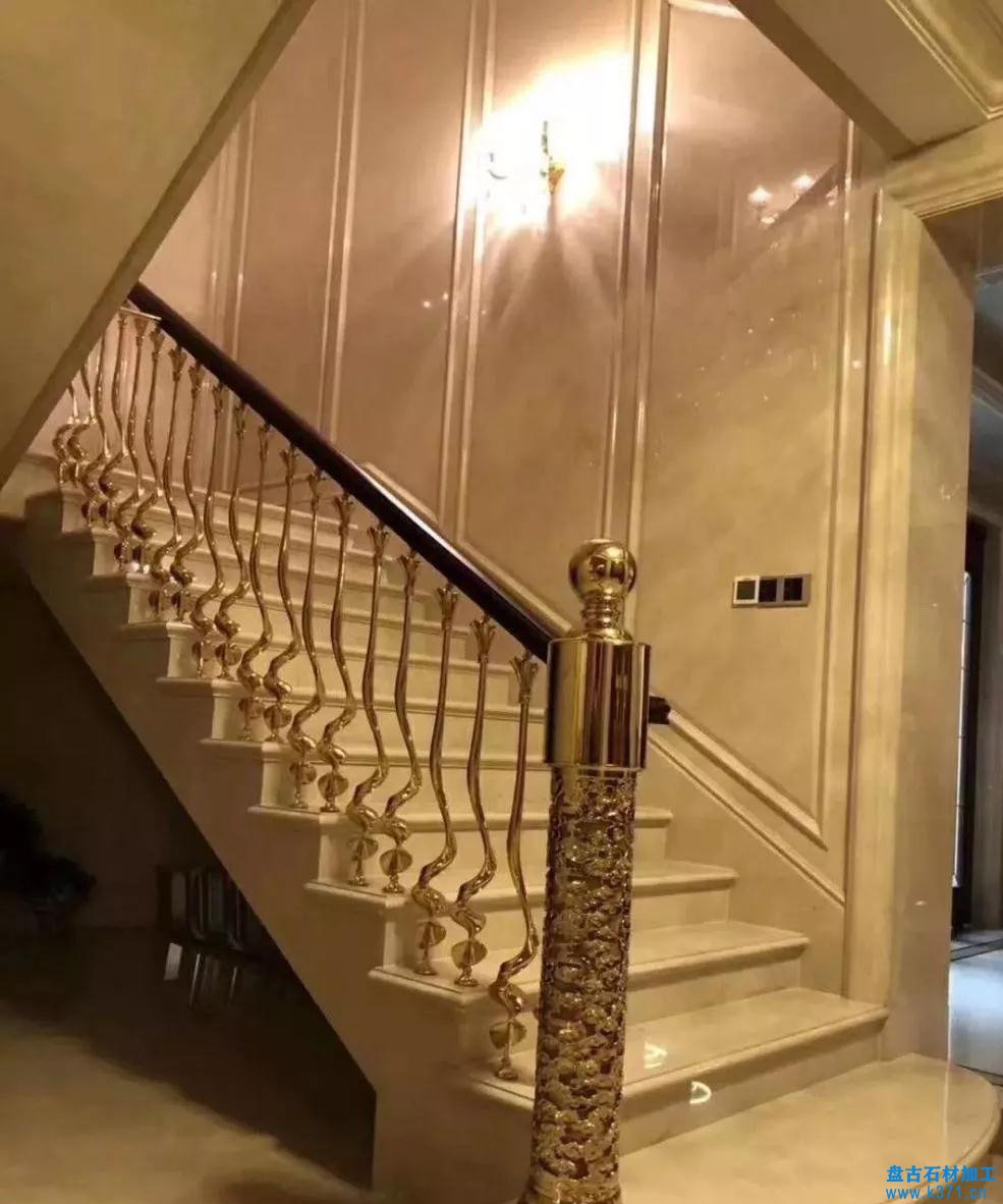 關于樓梯大理石側墻板造型方案的基